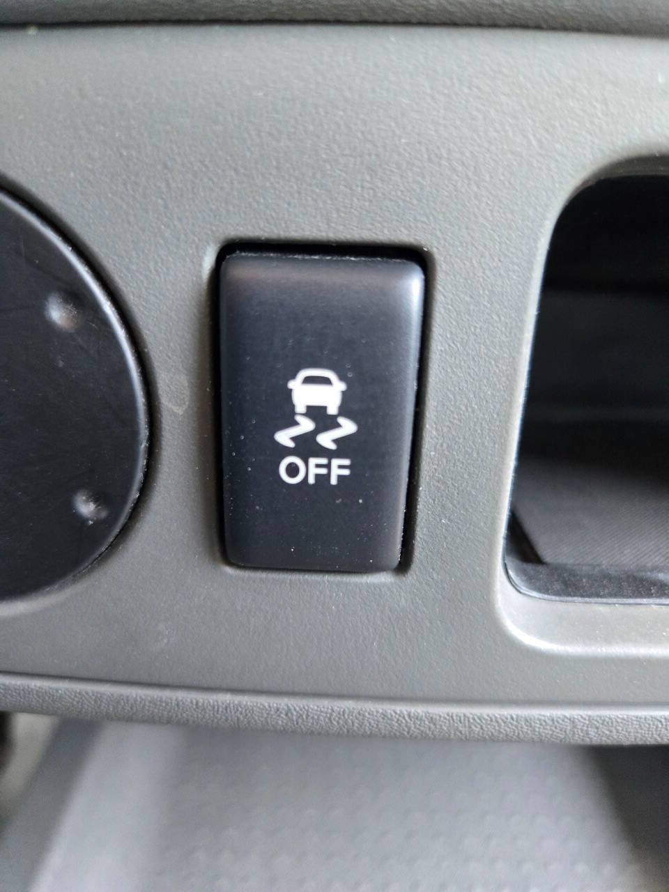 Used 2015 Nissan Frontier S RWD image 18