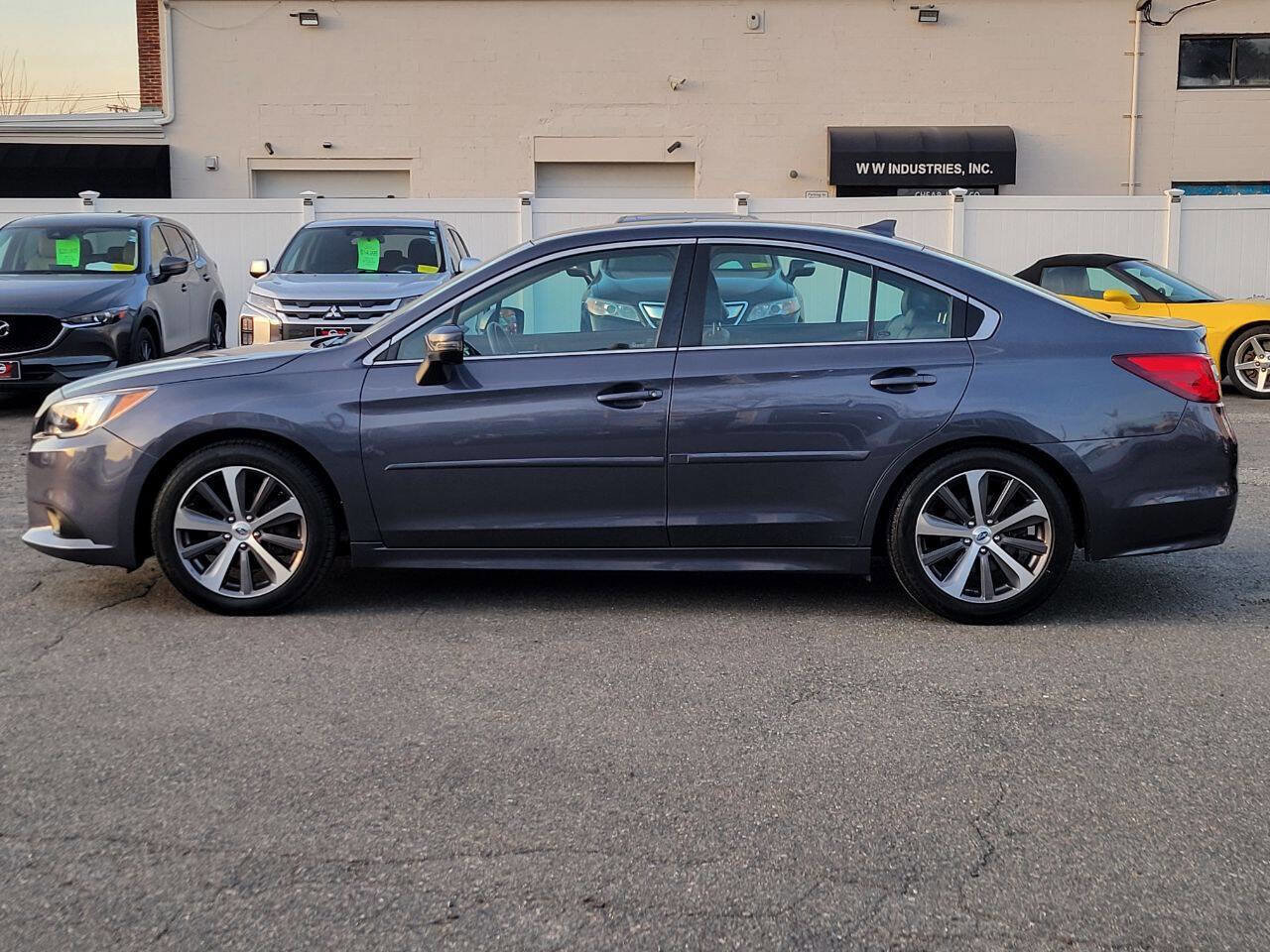 Used 2017 Subaru Legacy 2.5i Limited image 9