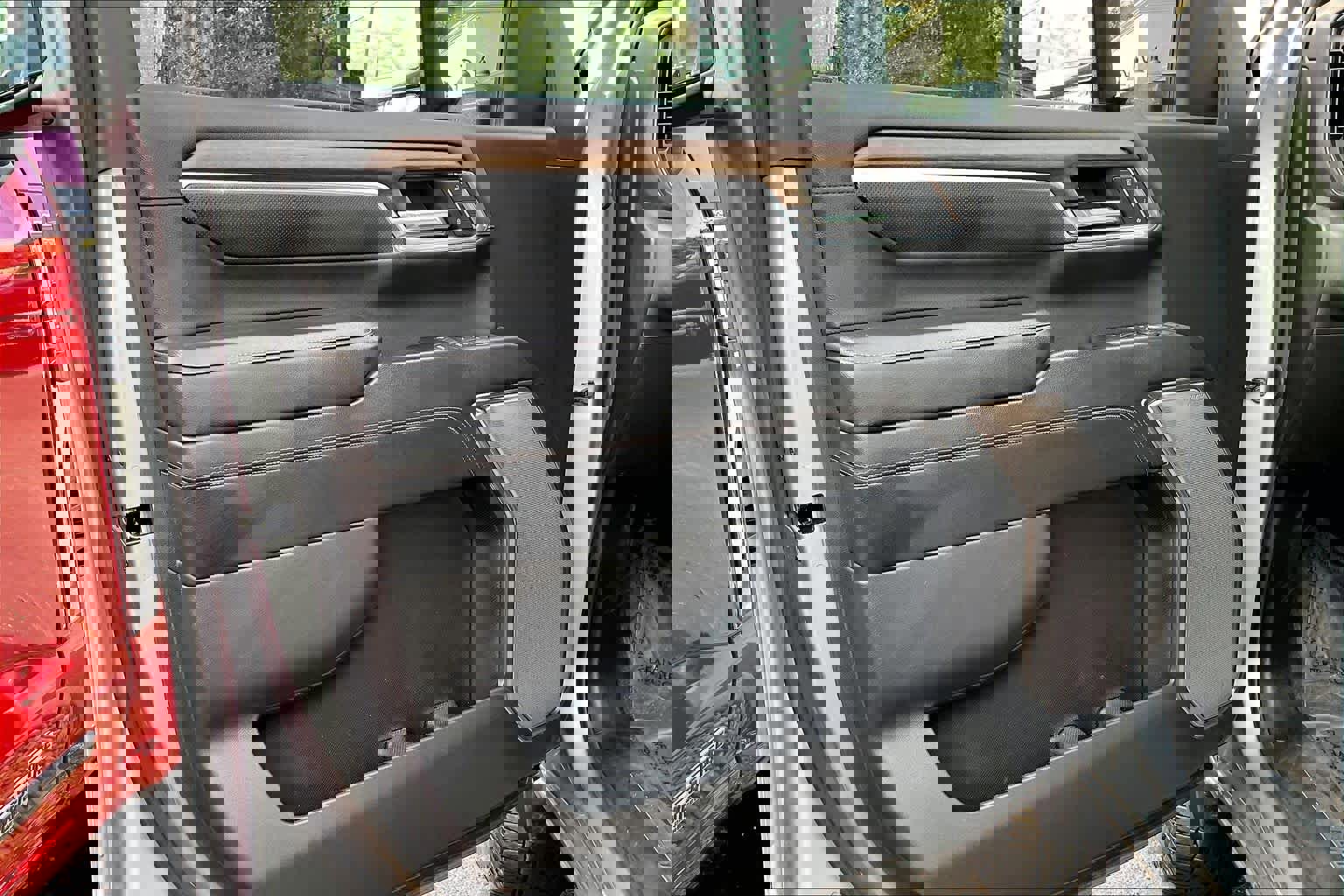 Certified 2024 Chevrolet Silverado 2500 High Country w/ Technology Package image 21