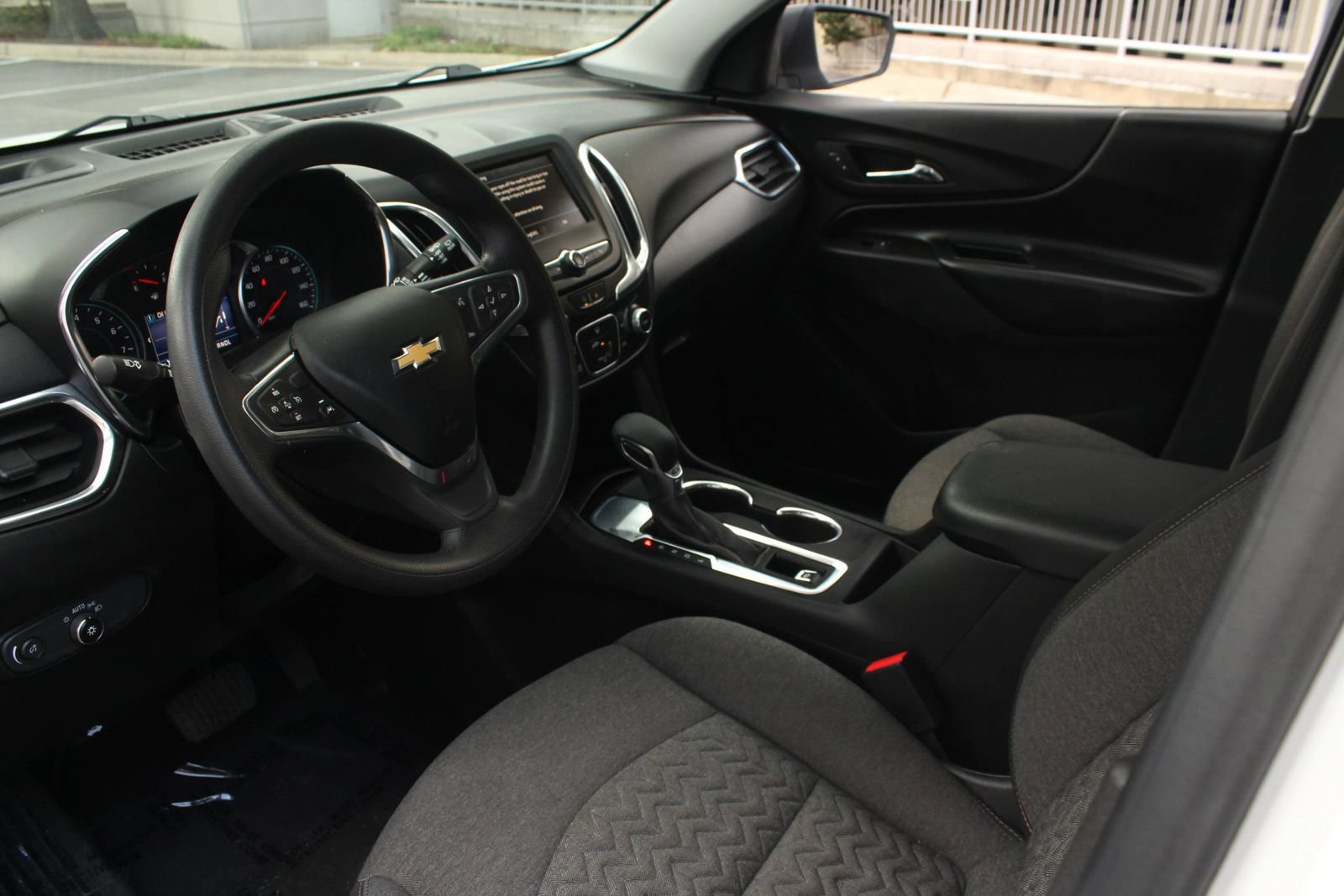 Used 2022 Chevrolet Equinox LT FWD image 13