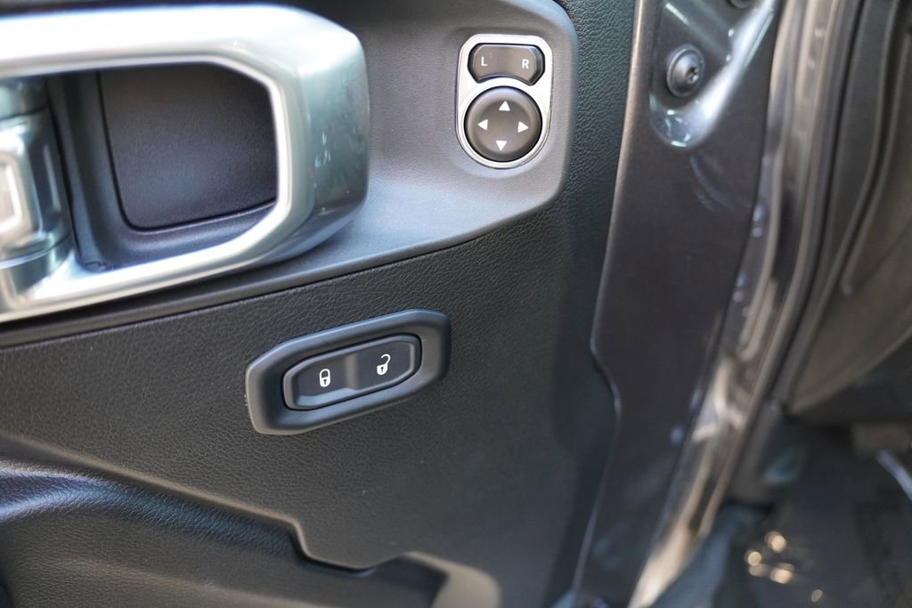 Certified 2025 Jeep Wrangler Unlimited Rubicon 4xe w/ Safety Group image 21