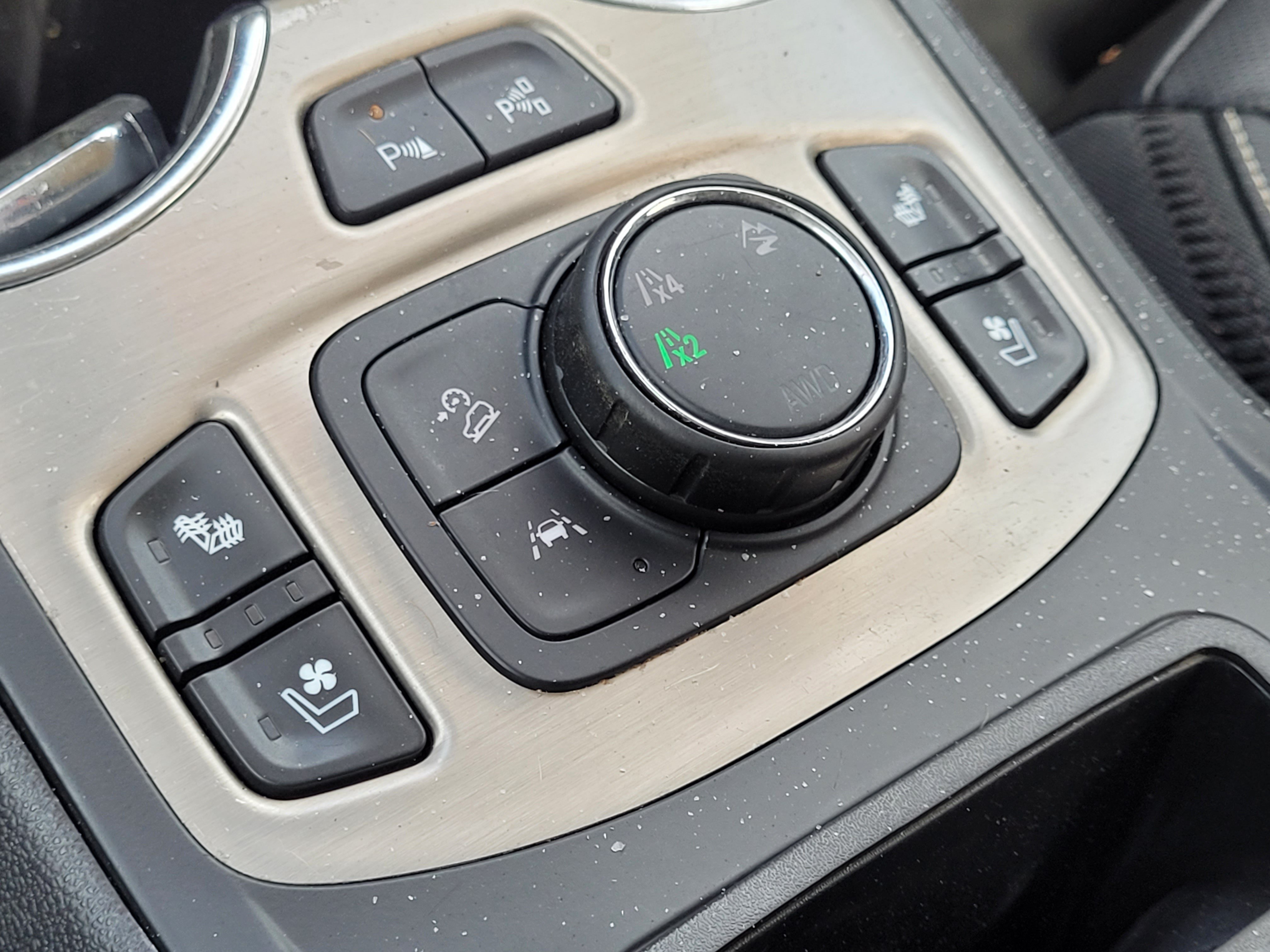Used 2022 GMC Terrain Denali w/ Denali Premium Package AWD/4WD image 19
