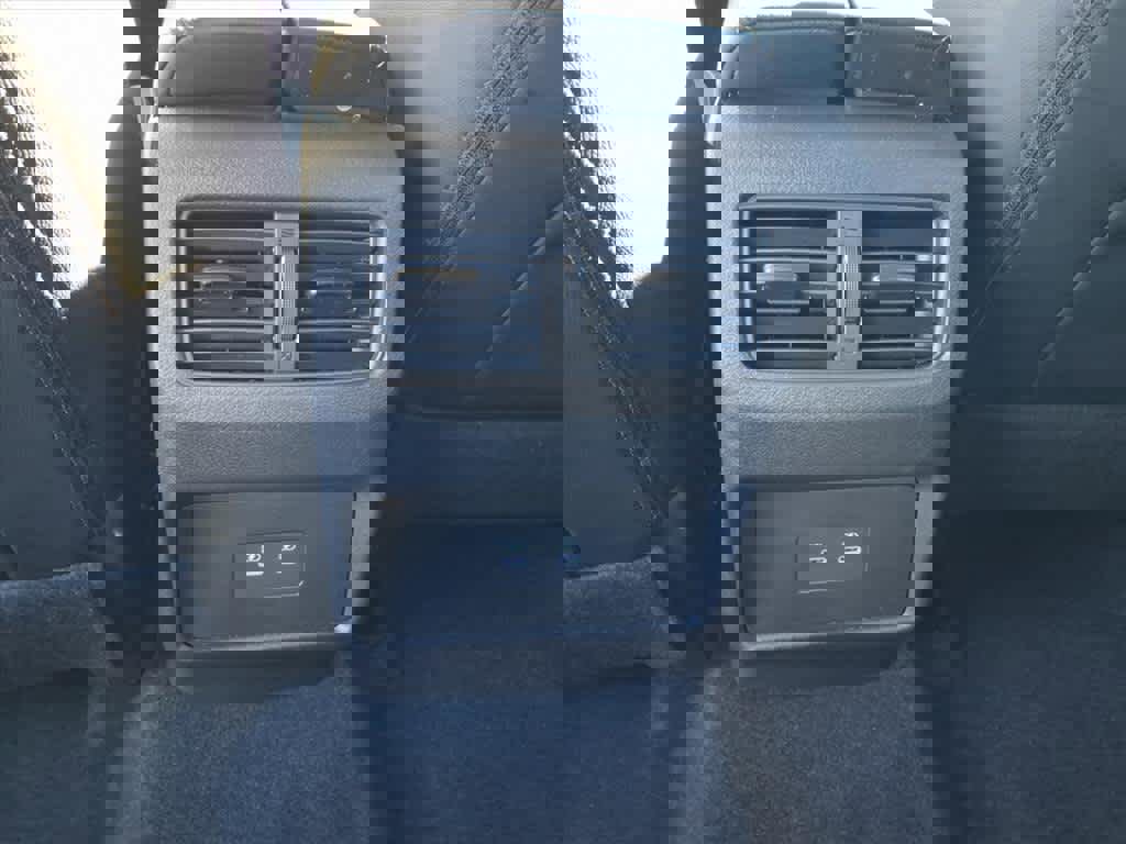 Used 2026 Nissan Rogue SL image 18