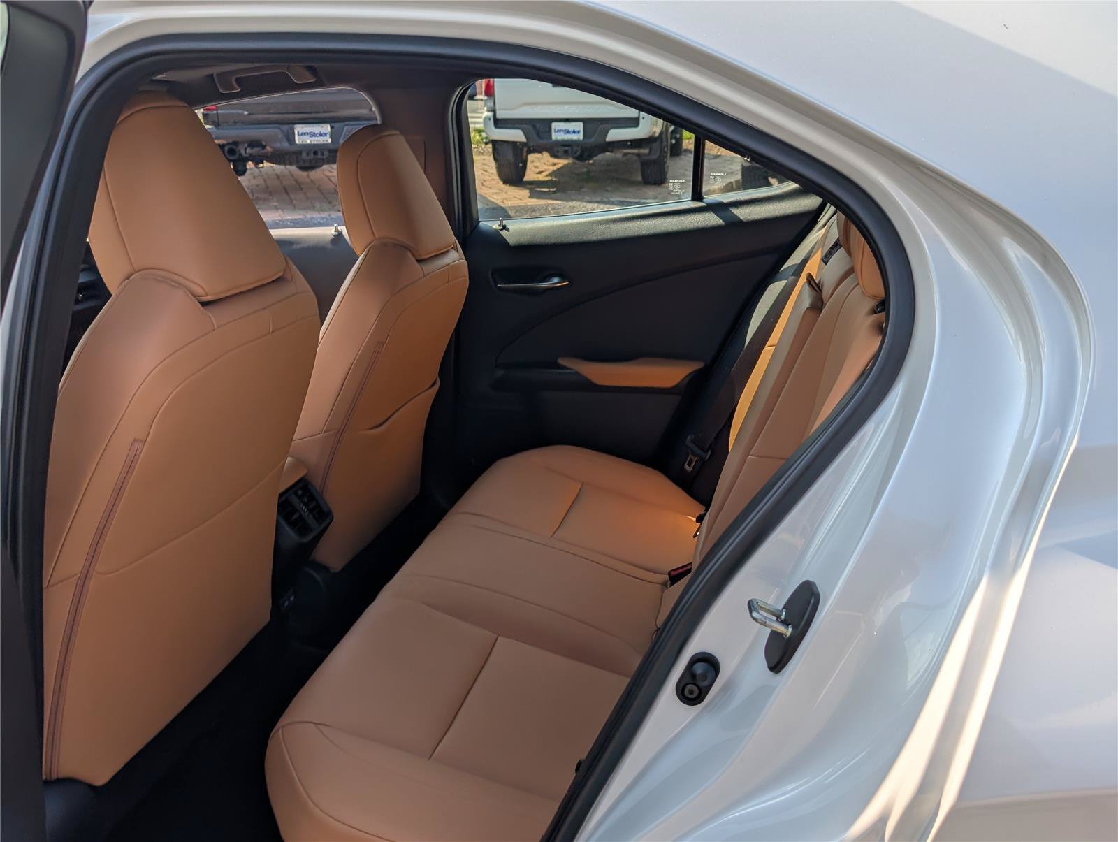 Certified 2025 Lexus UX 300h AWD w/ Accessory Package (Z1) image 15