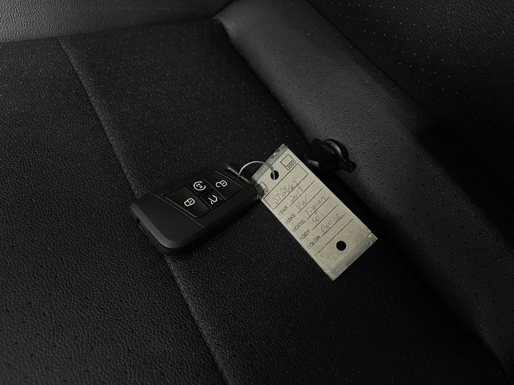 Used 2019 Volkswagen Tiguan SEL image 38