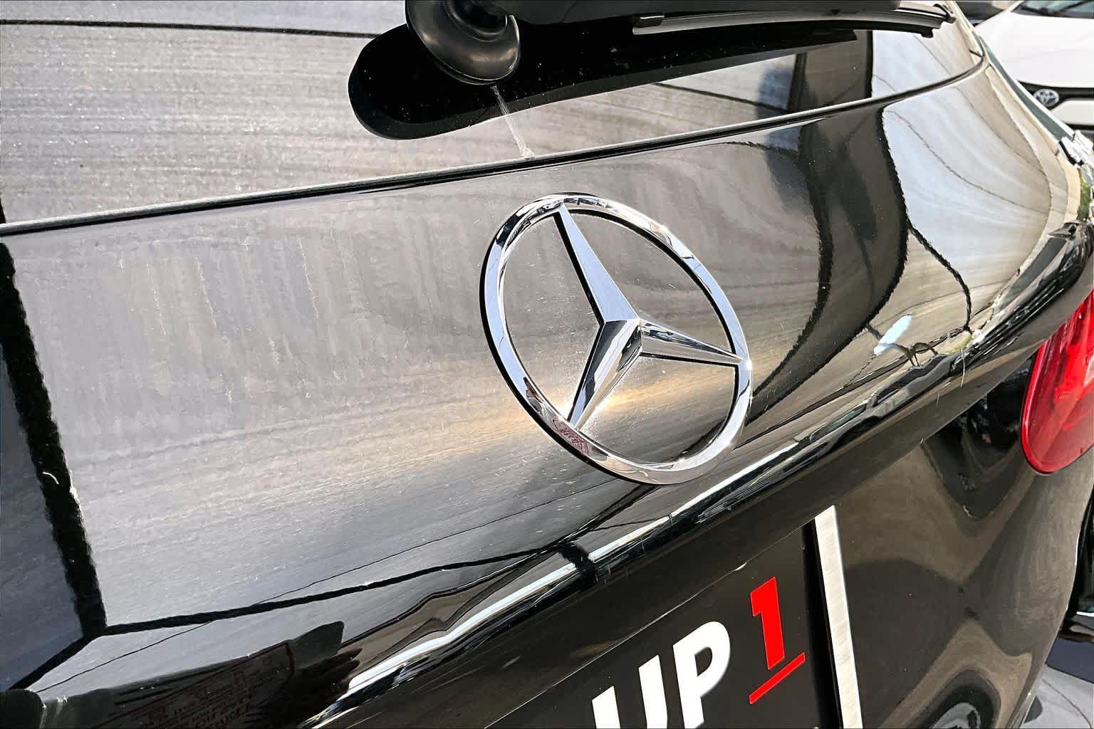 Used 2019 Mercedes-Benz GLC 350e 4MATIC image 10