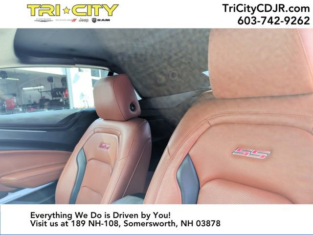 Used 2017 Chevrolet Camaro SS image 27