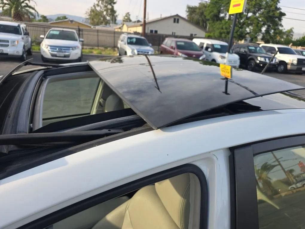 Used 2010 Toyota Prius One FWD image 33