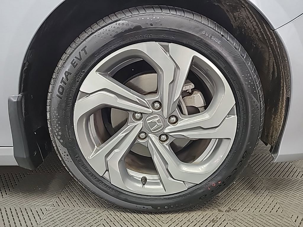 Used 2020 Honda Accord EX image 46