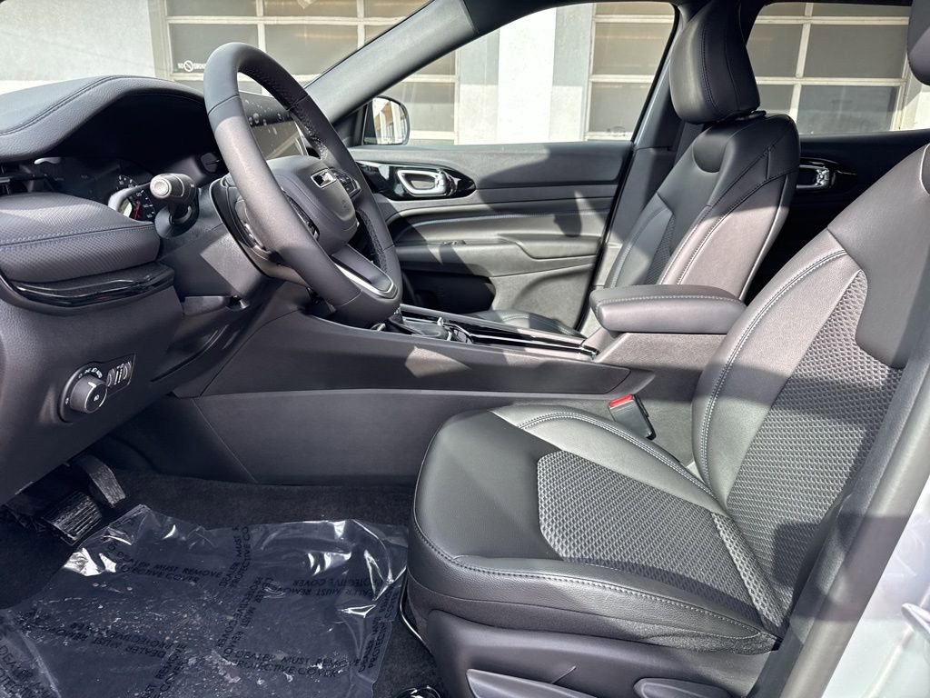 New 2026 Jeep Compass Latitude AWD/4WD image 9