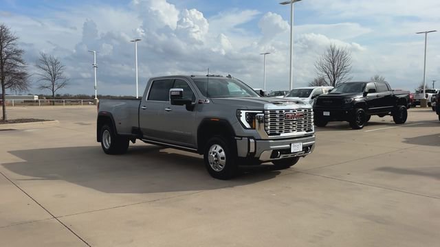 New 2026 GMC Sierra 3500 Denali w/ Technology Package AWD/4WD image 3