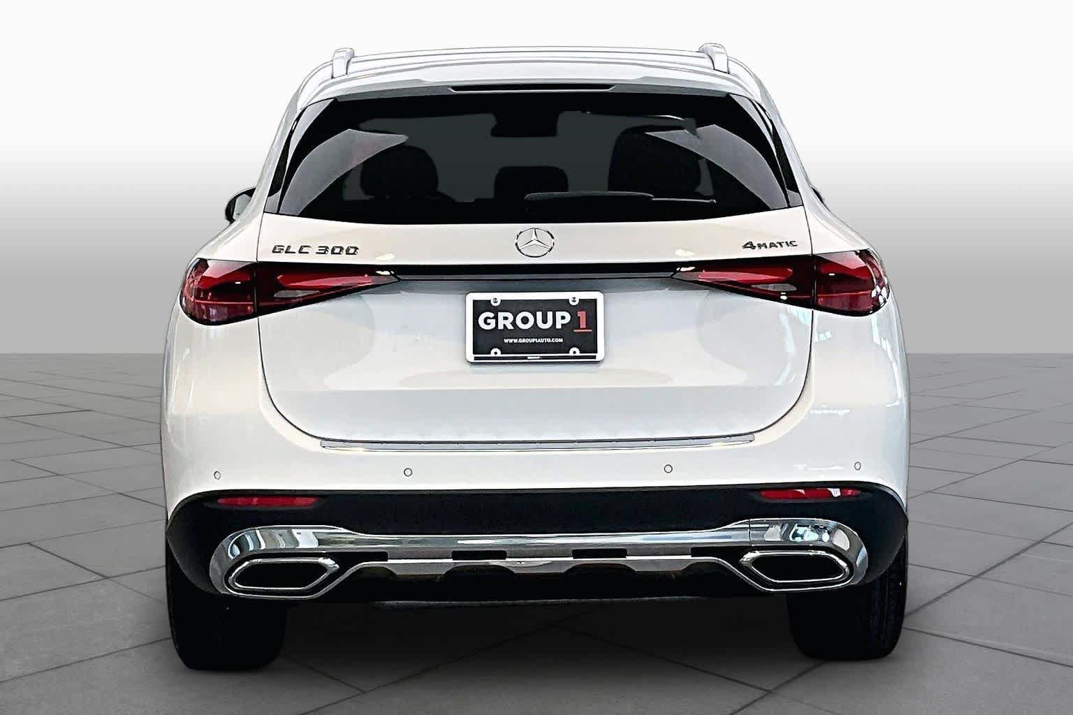 Used 2024 Mercedes-Benz GLC 300 4MATIC image 5