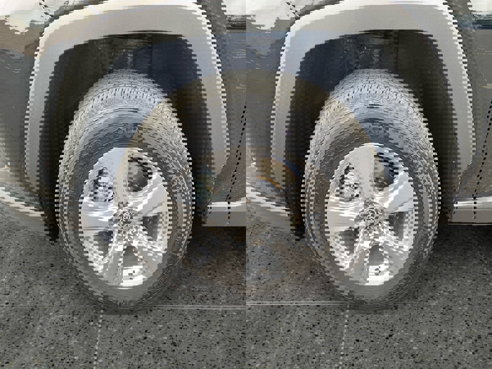 Used 2025 Toyota RAV4 XLE image 14