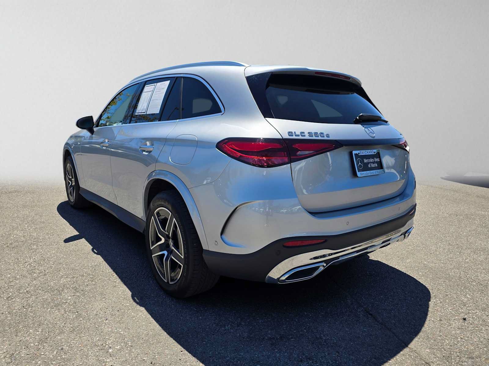 Used 2025 Mercedes-Benz GLC 350e 4MATIC image 5