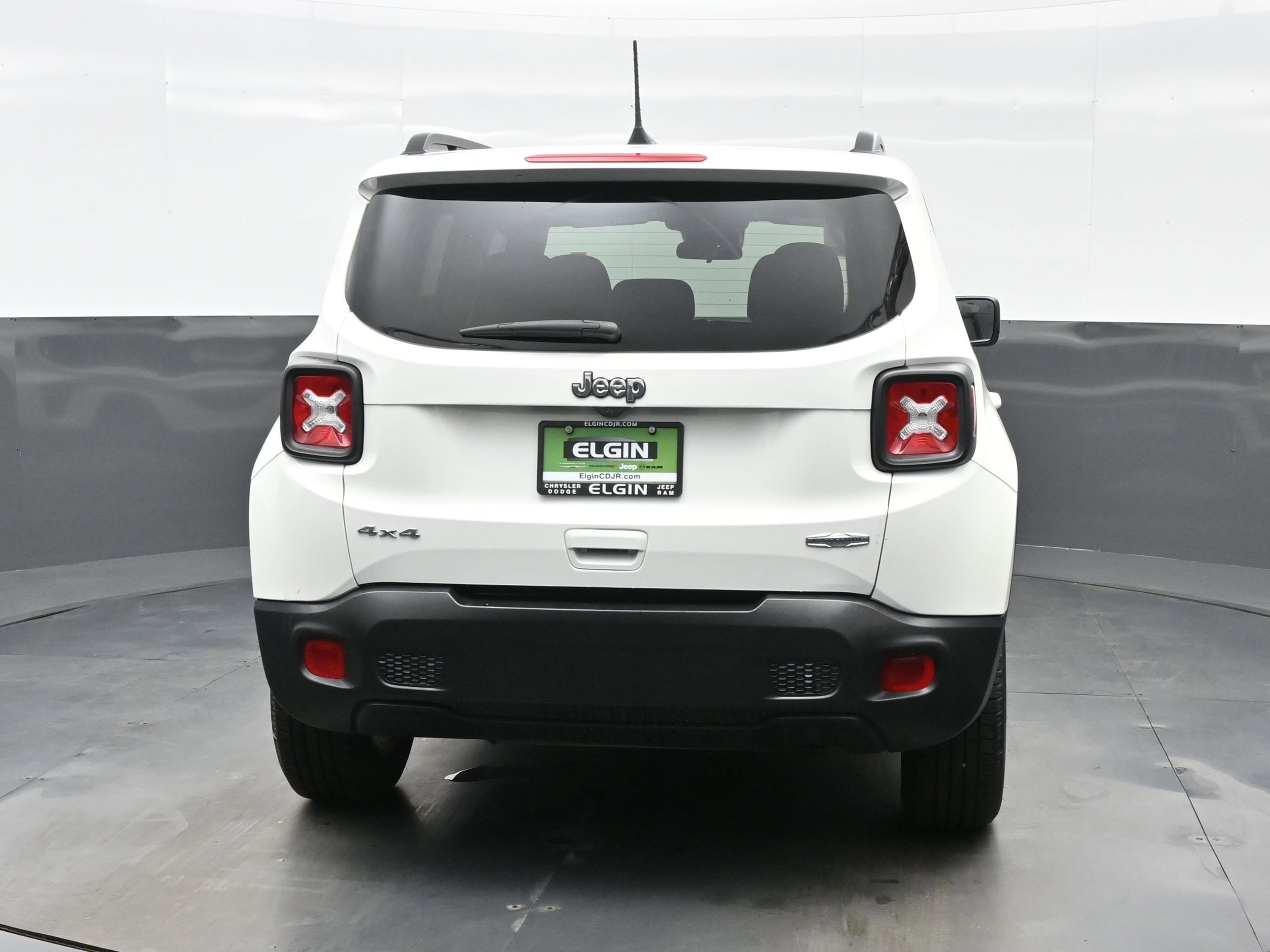 Used 2022 Jeep Renegade Latitude AWD/4WD image 5
