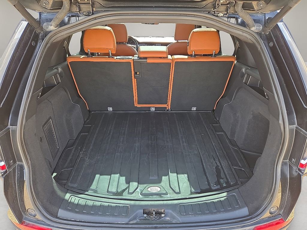 Used 2017 Land Rover Discovery Sport HSE Luxury image 14