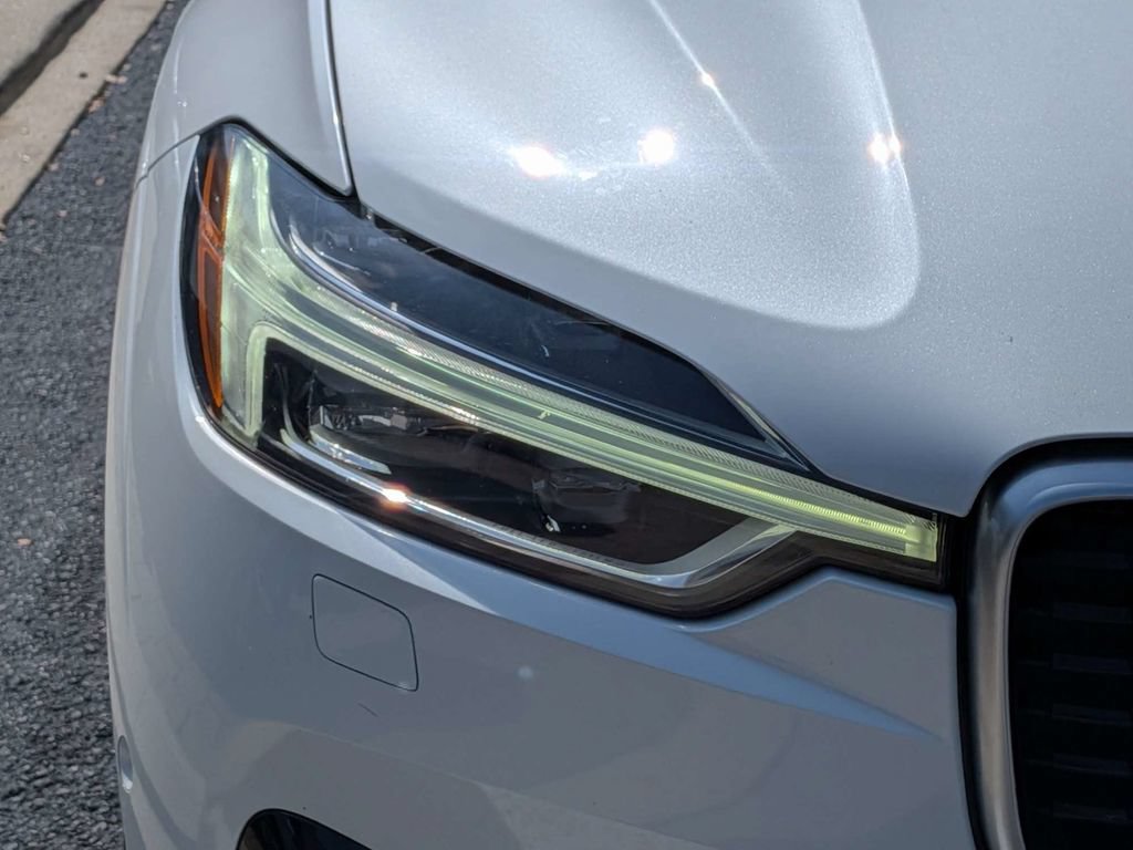 Used 2019 Volvo XC60 T8 R-Design w/ Protection Package Premier AWD/4WD image 10