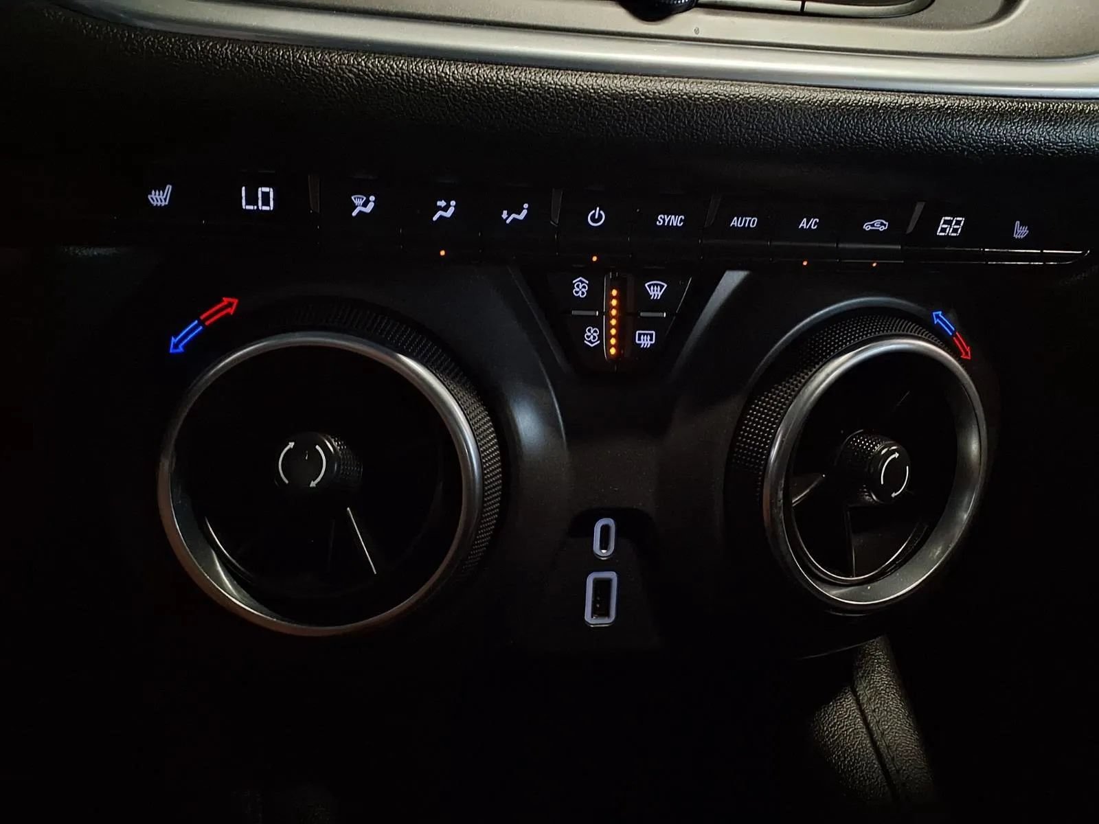 Used 2019 Chevrolet Blazer LT FWD image 20