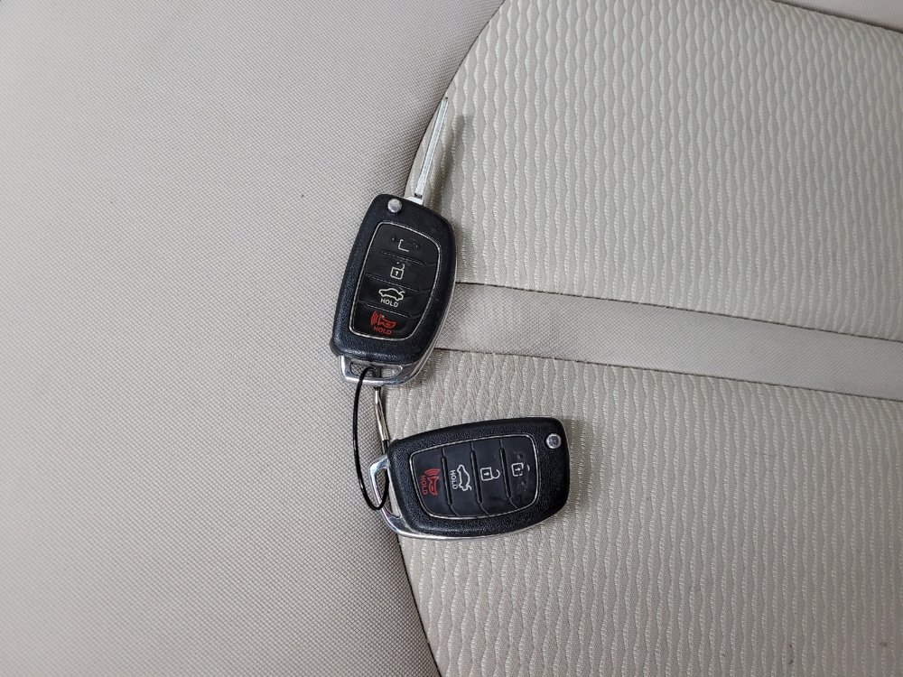Used 2017 Hyundai Sonata SE FWD image 32