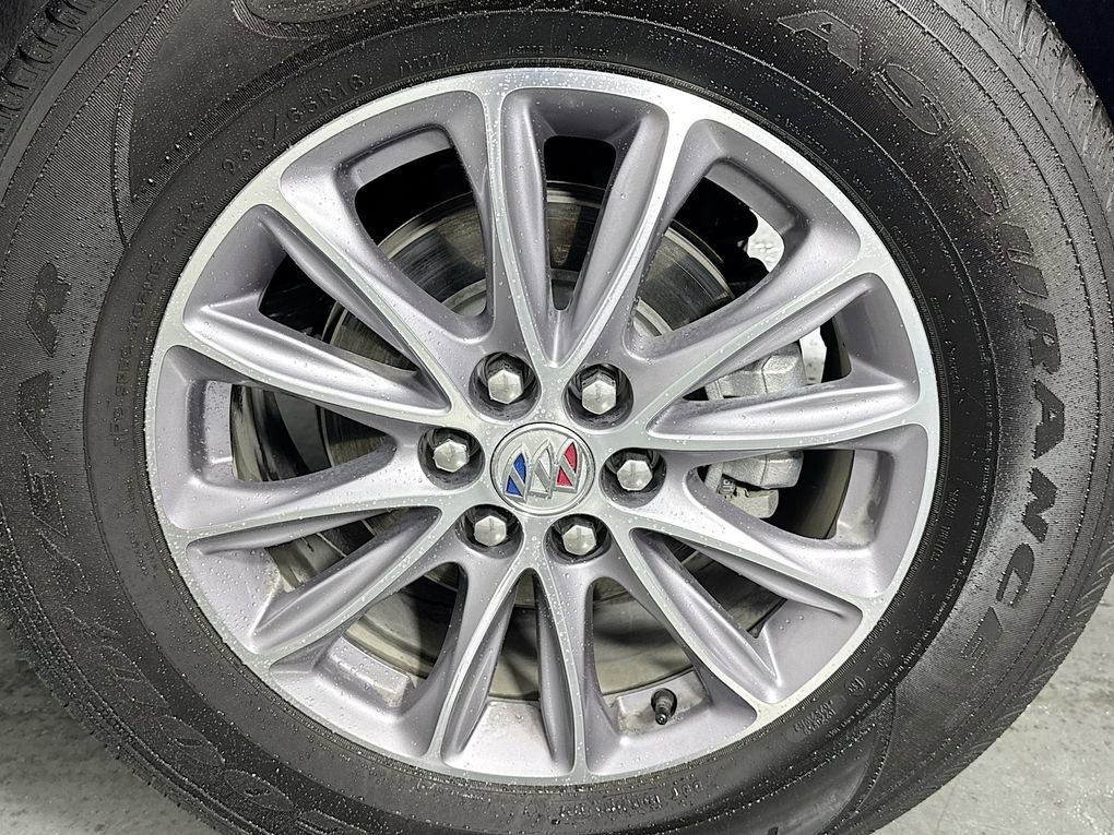 Used 2024 Buick Enclave Premium image 37