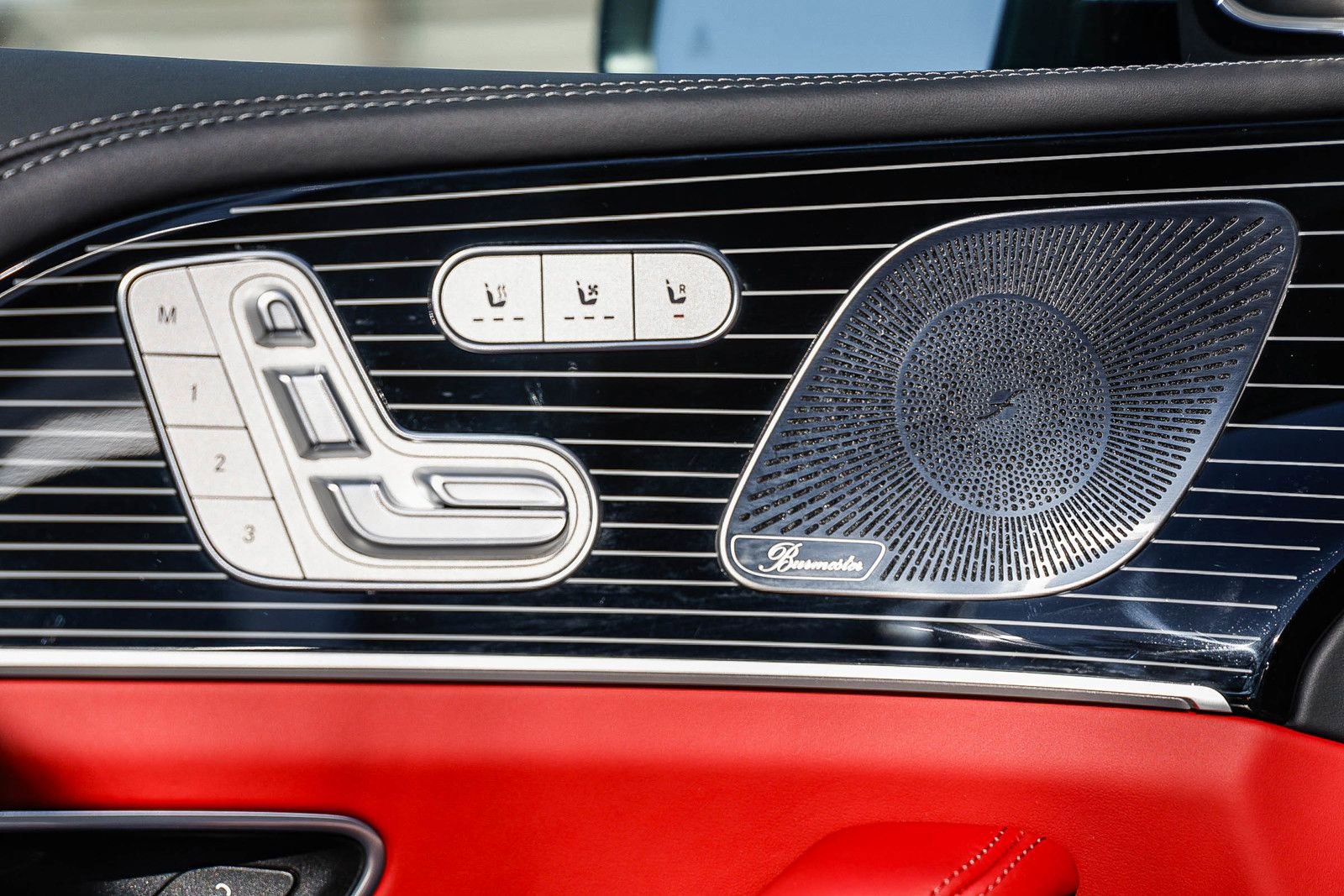 Certified 2025 Mercedes-Benz Maybach GLS 600 4MATIC image 29