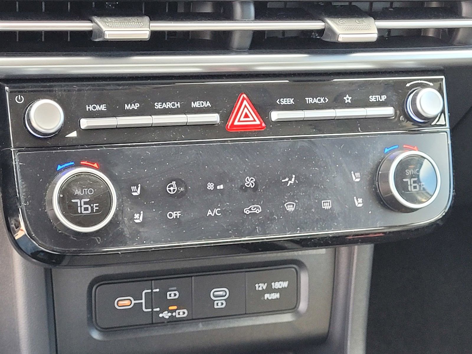 Certified 2025 Hyundai Tucson Limited image 25