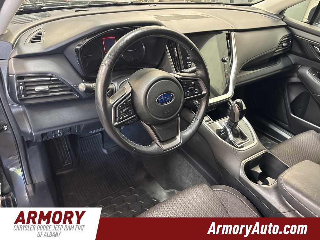 Used 2023 Subaru Outback Premium image 9