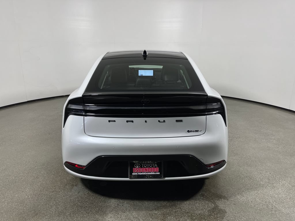 New 2026 Toyota Prius Plug-In Hybrid FWD image 4