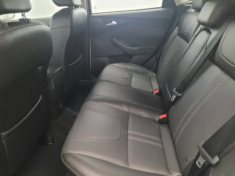 Used 2014 Ford Focus Titanium FWD image 18
