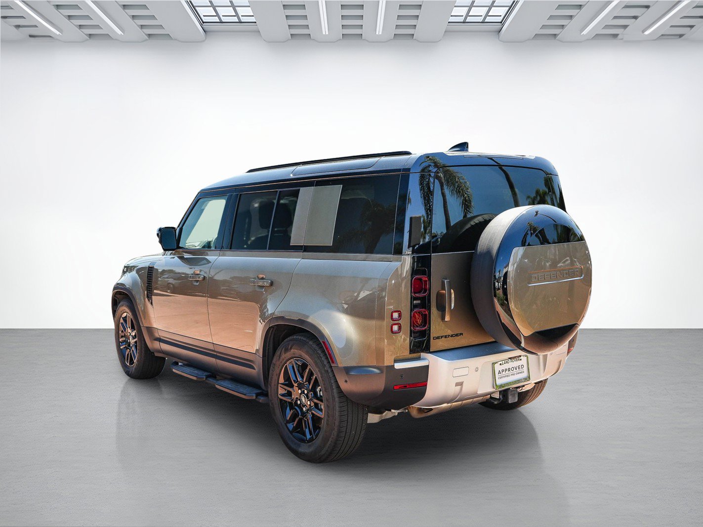 Certified 2025 Land Rover Defender 110 S AWD/4WD image 7