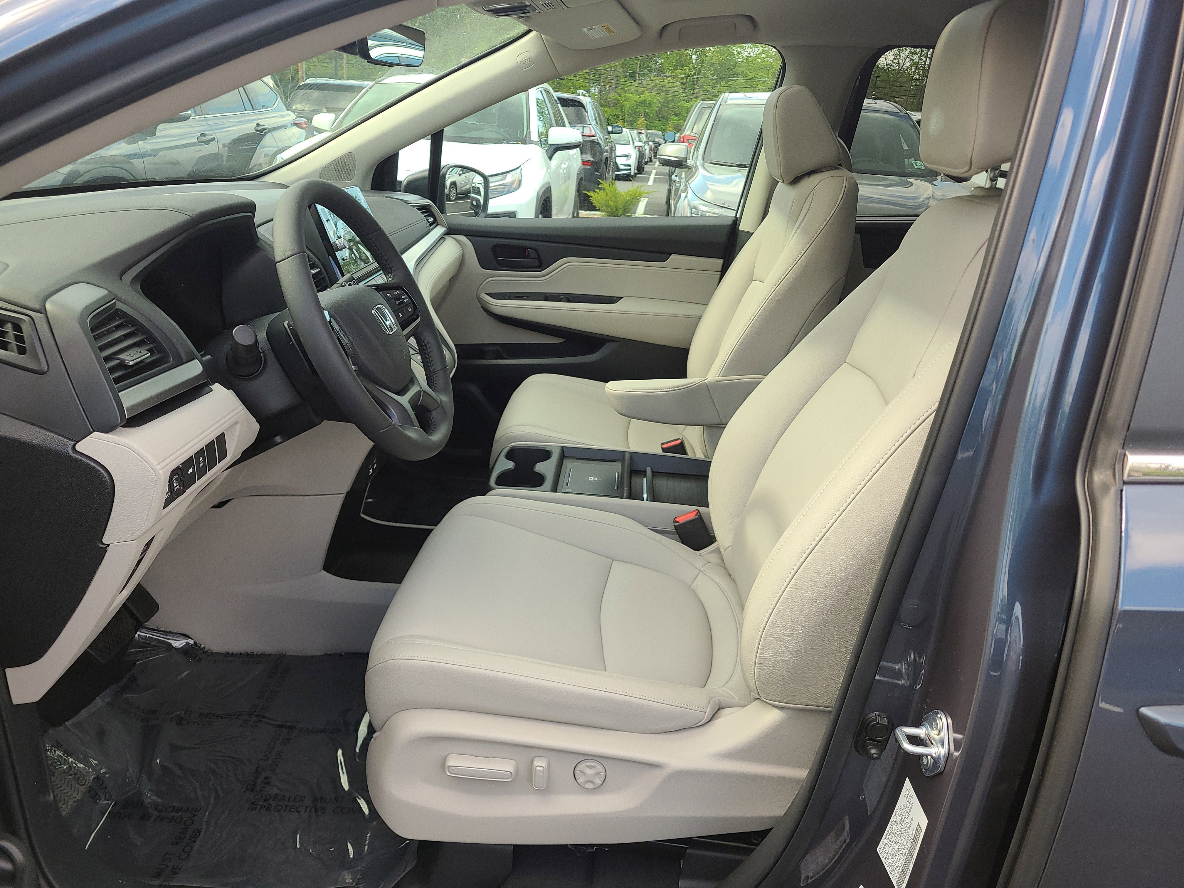 Used 2026 Honda Odyssey EX-L image 17