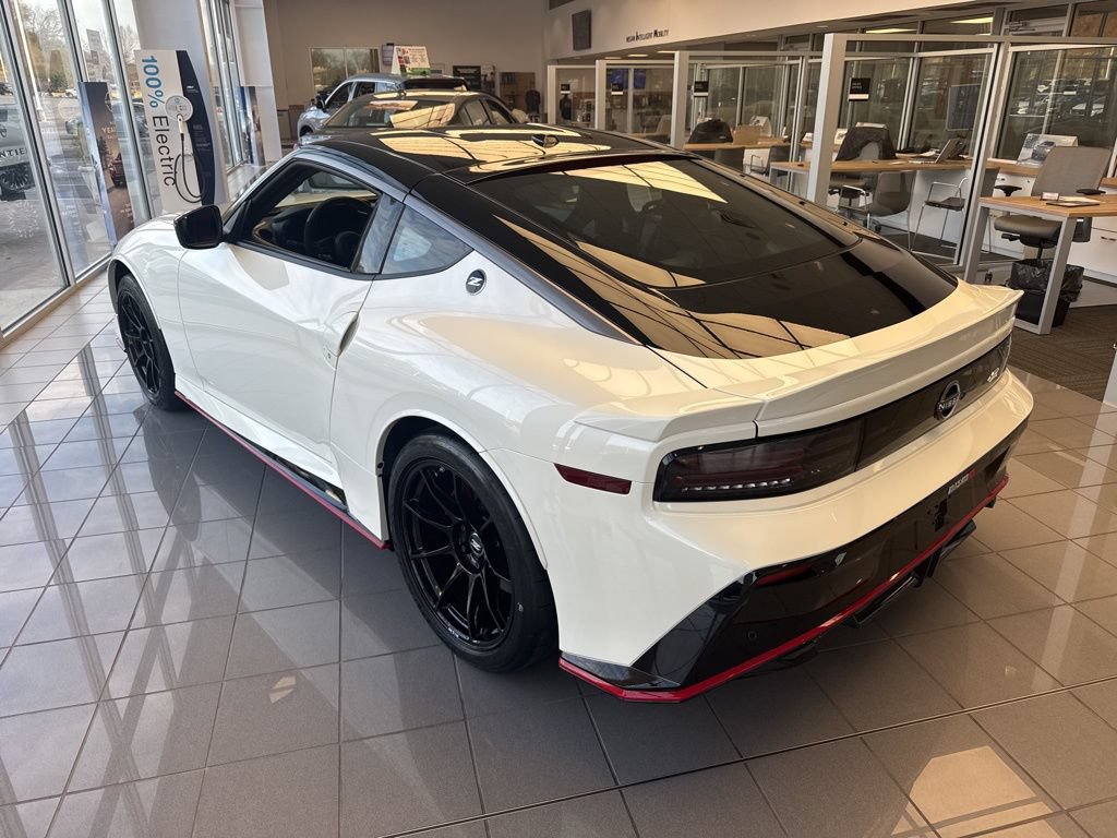 New 2026 Nissan Z NISMO w/ Floor Mat Package RWD image 3