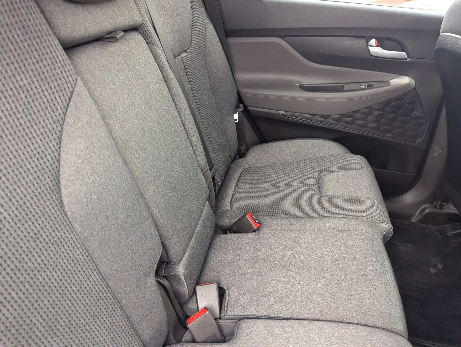 Used 2019 Hyundai Santa Fe SE FWD image 13