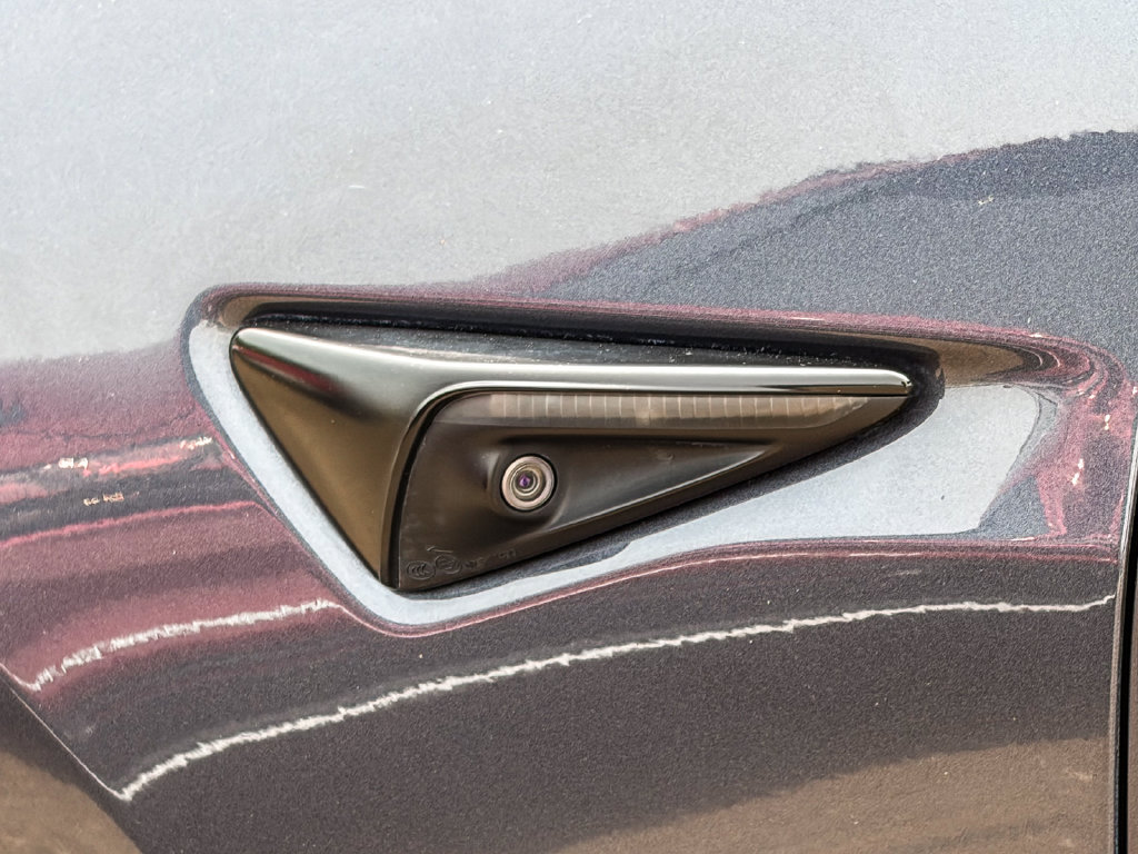 Used 2022 Tesla Model 3 Long Range AWD/4WD image 11