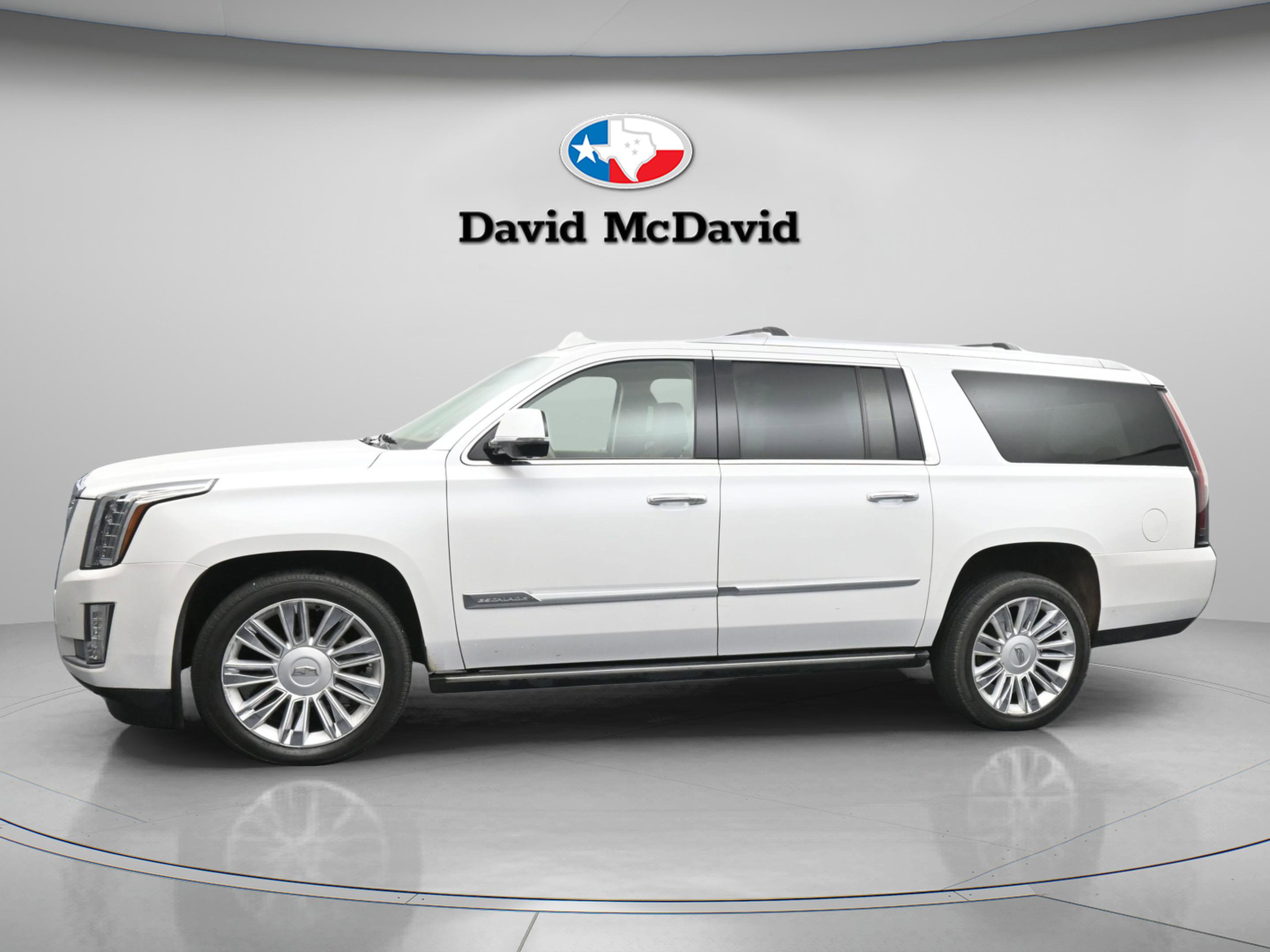 Used 2016 Cadillac Escalade ESV Platinum AWD/4WD image 5