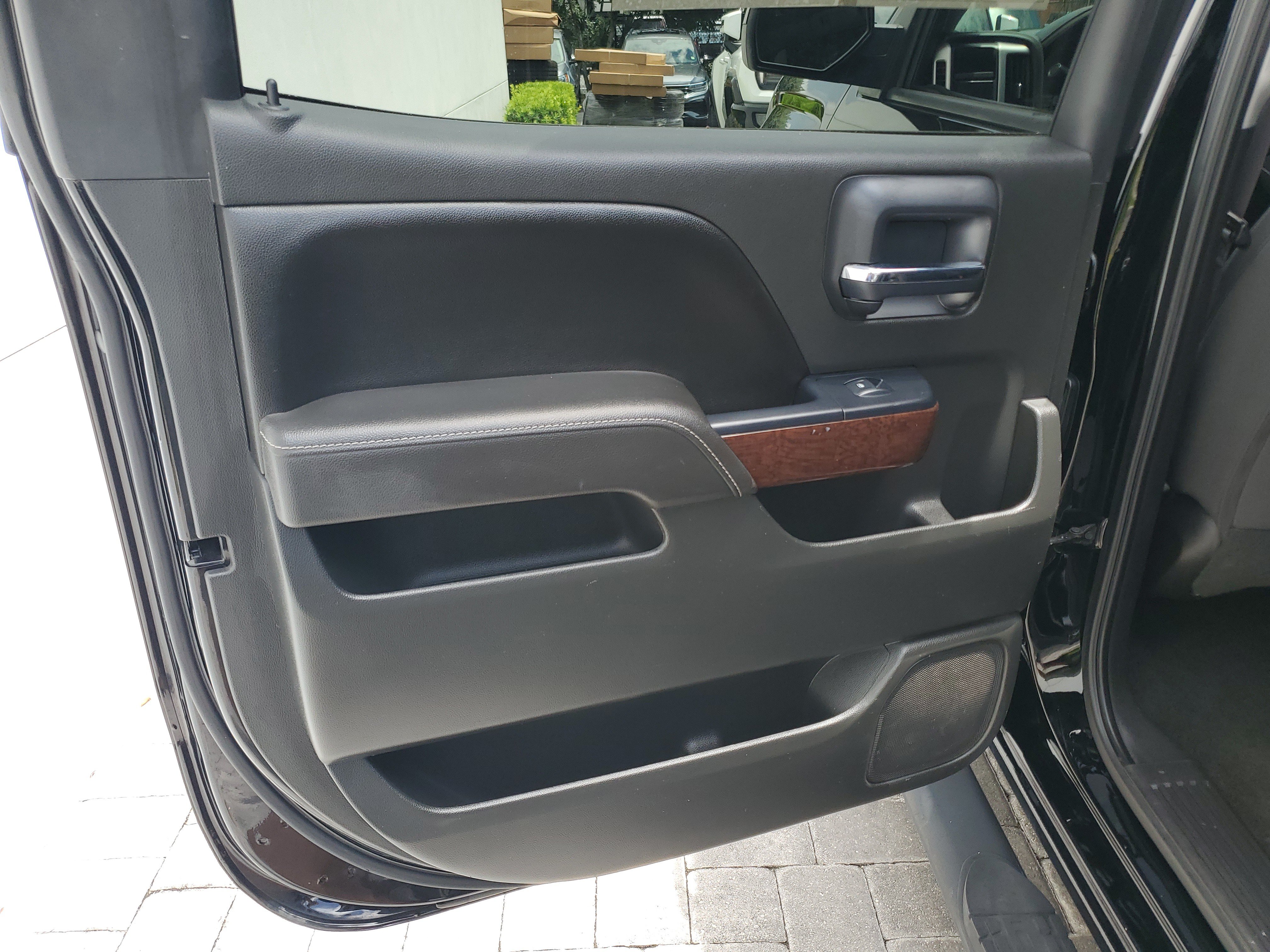 Used 2017 GMC Sierra 1500 SLE w/ SLE Value Package RWD image 11