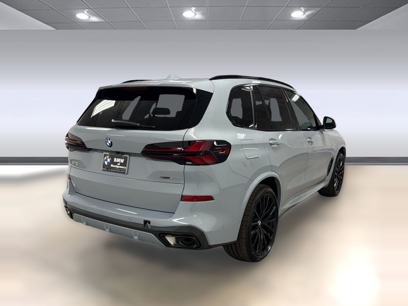 New 2026 BMW X5 sDrive40i w/ M Sport Package RWD image 8