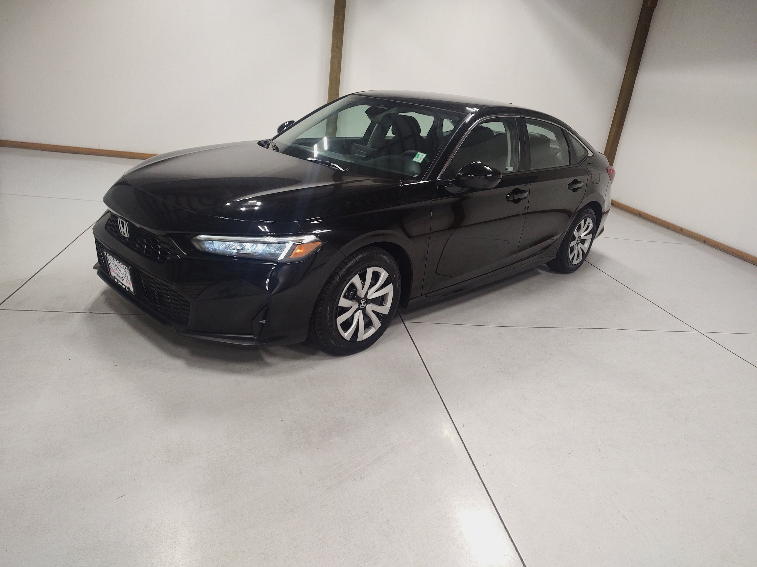 Used 2025 Honda Civic LX image 4