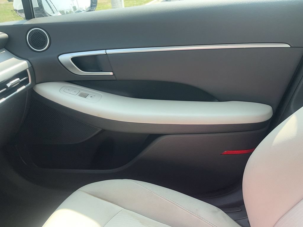 Used 2025 Hyundai Sonata SEL FWD image 28