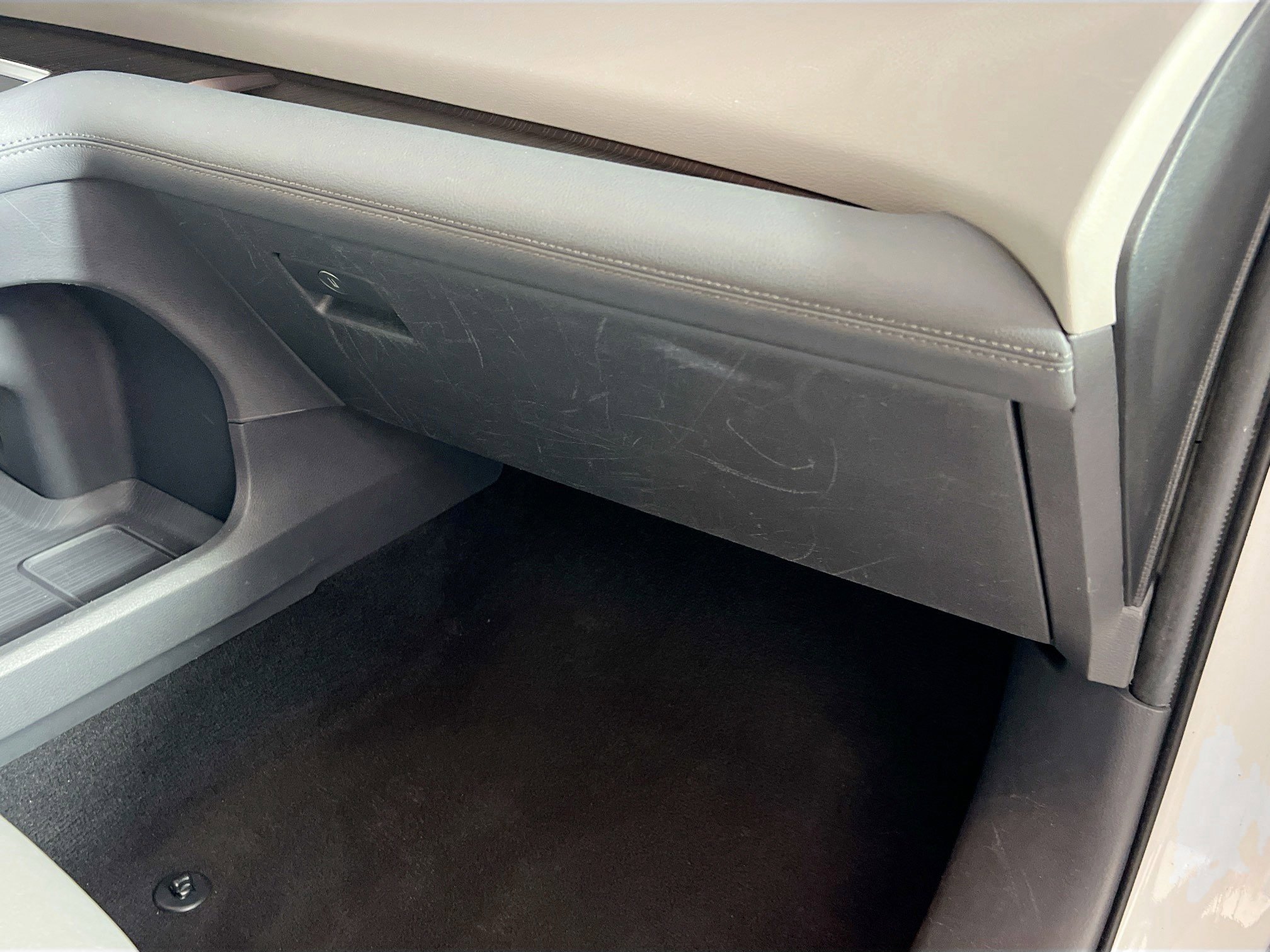 Used 2024 Toyota Sienna XLE FWD image 35