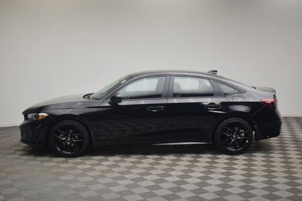Used 2025 Honda Civic Sport image 11