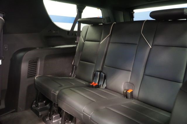 Certified 2023 Cadillac Escalade ESV Premium Luxury w/ Performance Package image 18