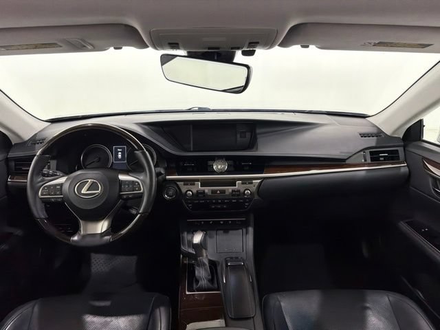 Used 2017 Lexus ES 350 w/ Luxury Package FWD image 29