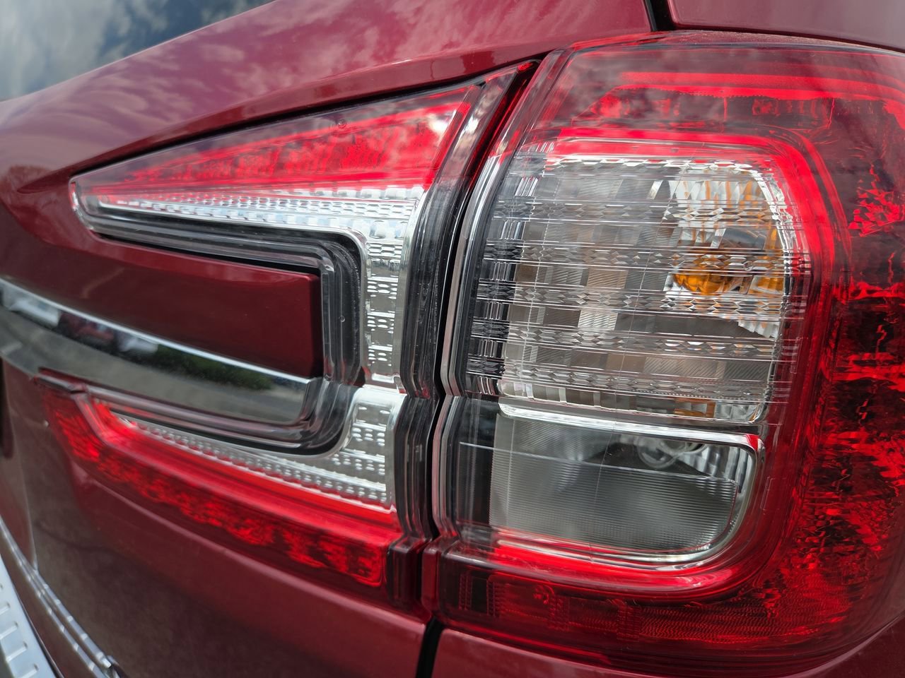 Certified 2025 Subaru Ascent Touring AWD/4WD image 29