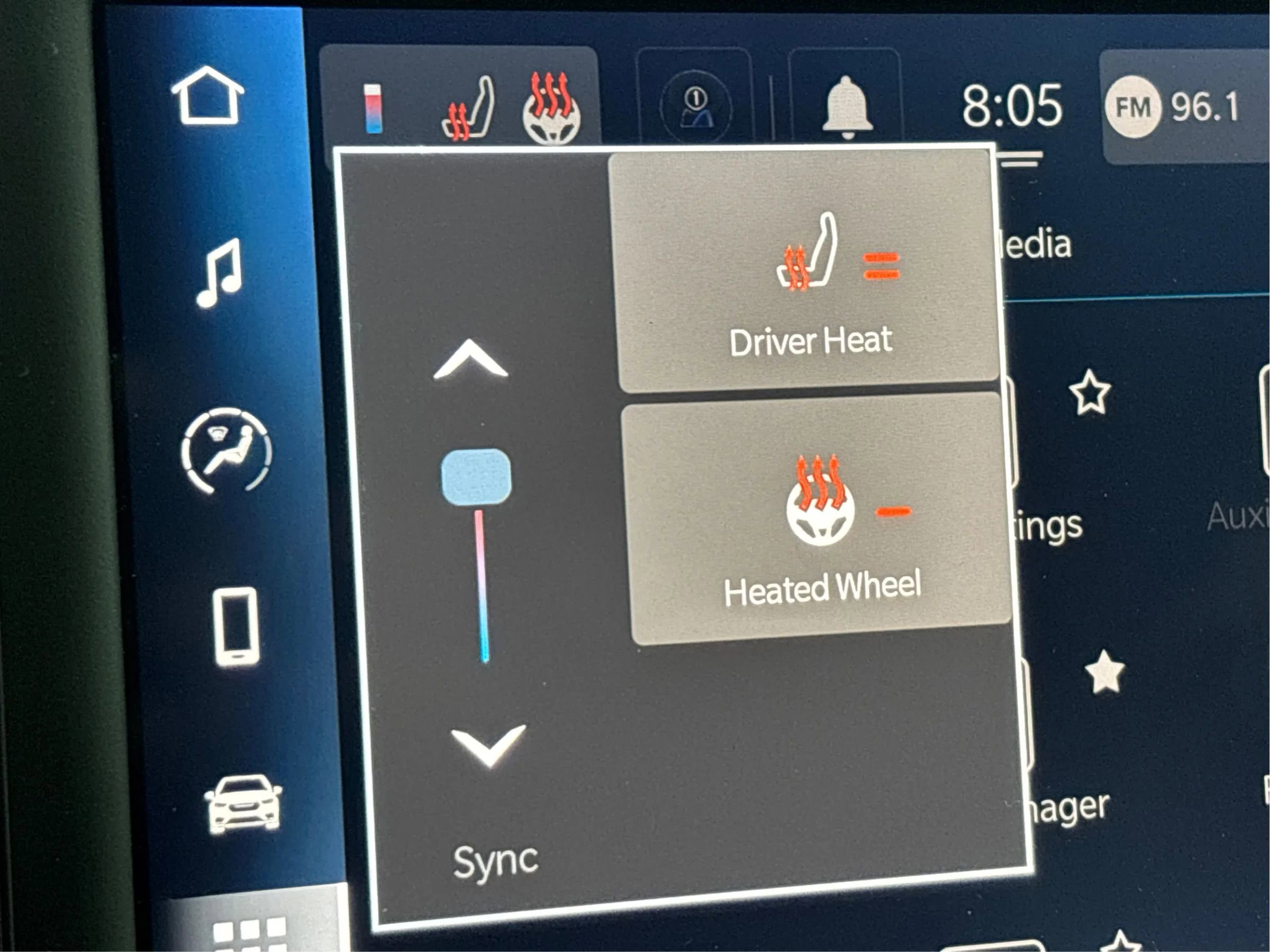 Used 2023 Chrysler Voyager LX image 44