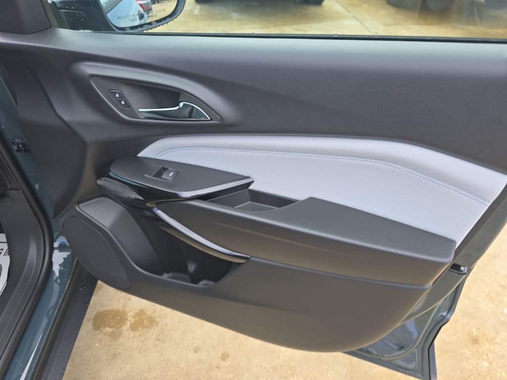 New 2026 Chevrolet Trax LT w/ Driver Confidence Package FWD image 15