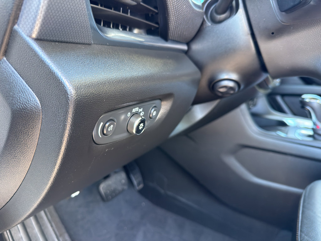 Used 2020 Chevrolet Traverse Premier w/ Redline Edition image 13