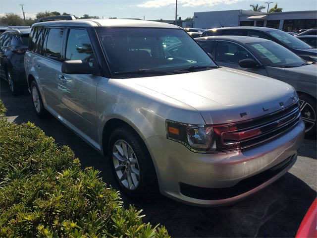 Used 2016 Ford Flex SE image 2