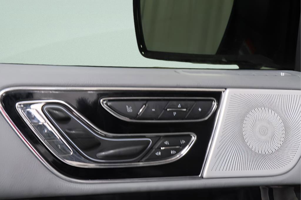 Used 2019 Lincoln Navigator Reserve AWD/4WD image 22
