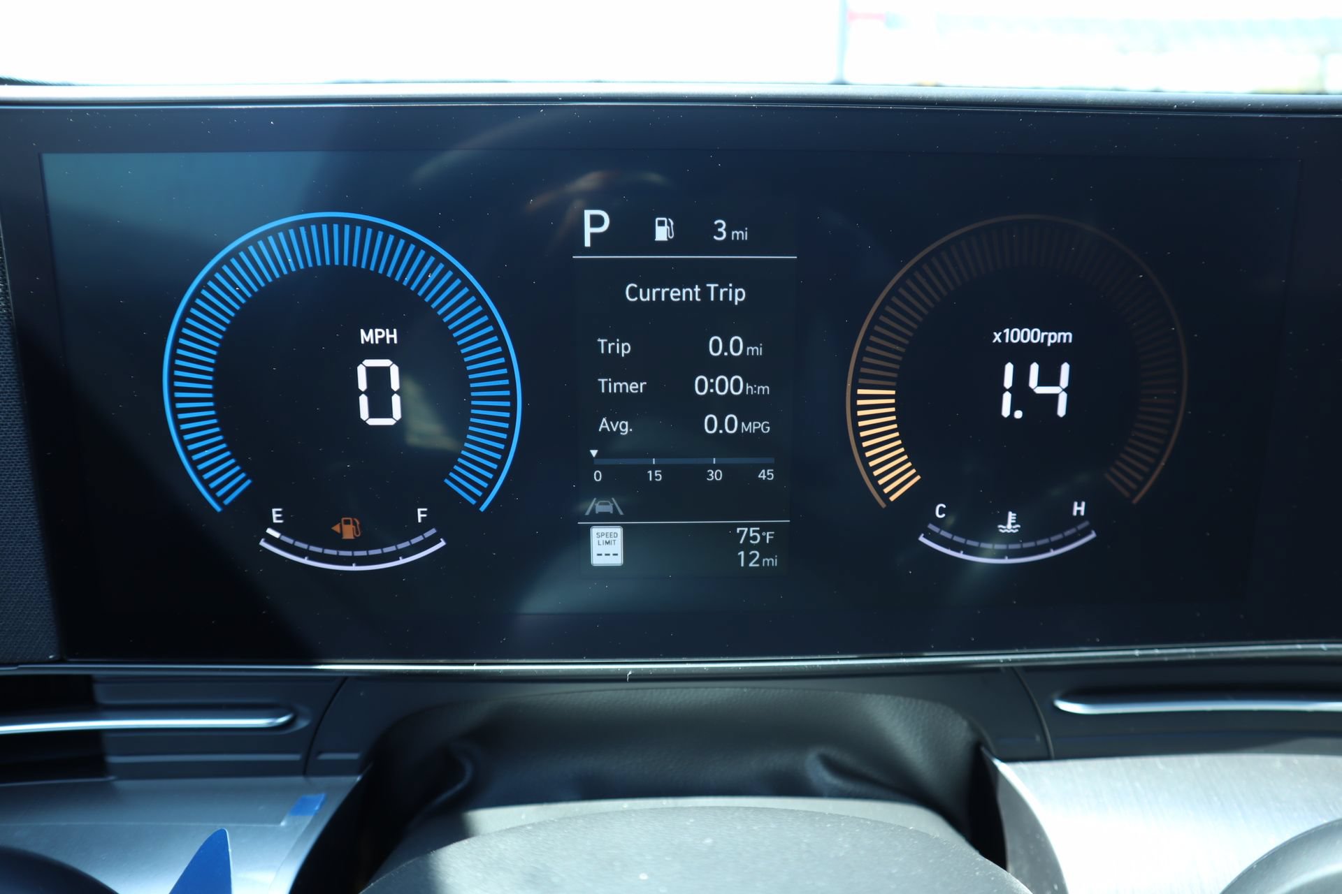 New 2026 Hyundai Kona SEL Premium AWD/4WD image 4